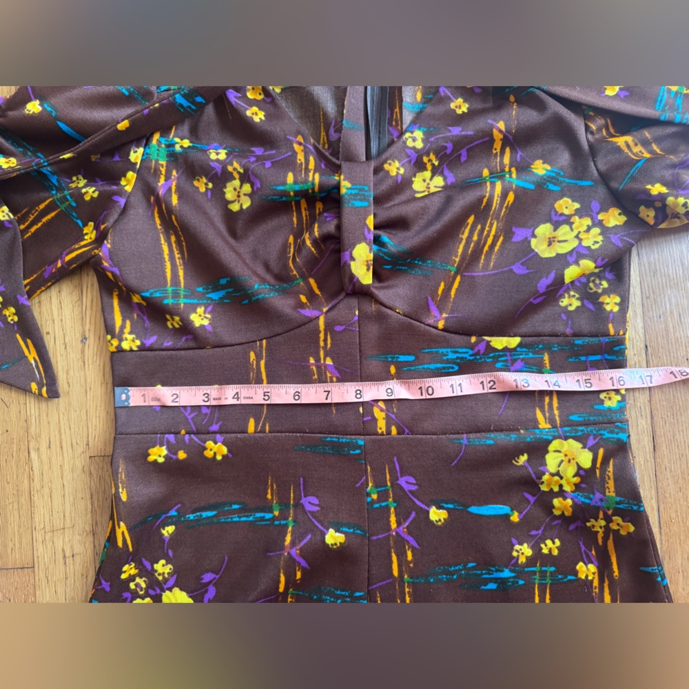 70s Does 40s Vintage Brown A Line Floral Dress - Picture 6 of 6